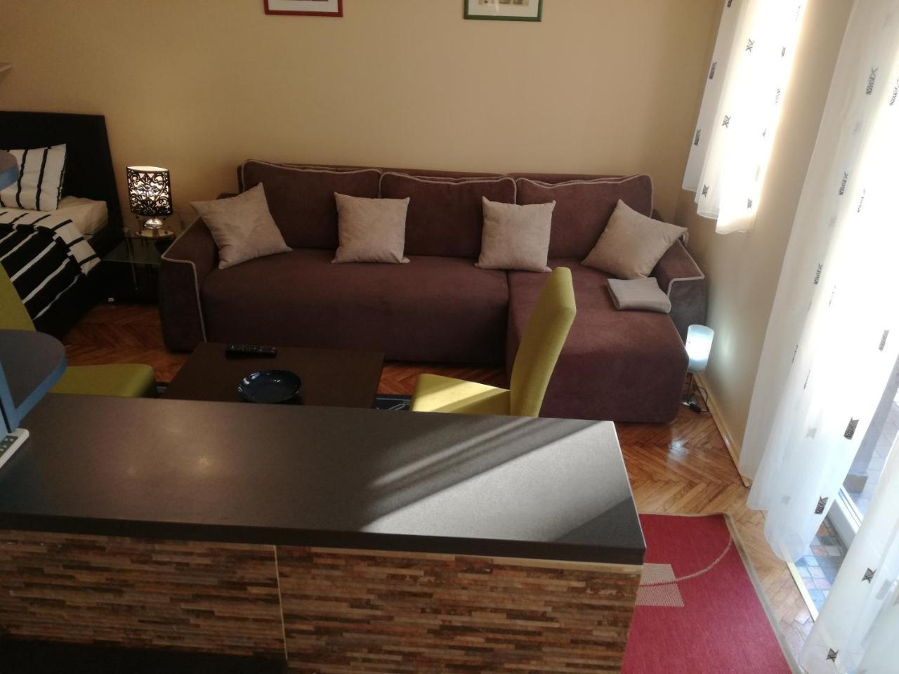 Apartman By The Park Free Parking *